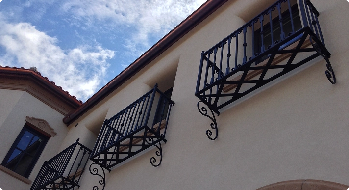 Modern Gate