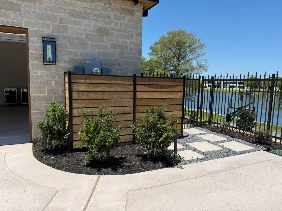 Modern Gate
